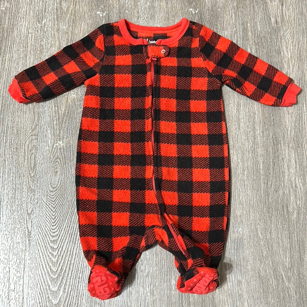 Leveret fleece baby pajamas size 3-6 months black/red plaid